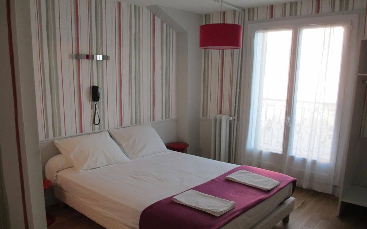 Perfect Hotel & Hostel Париж Екстериор снимка A room at the hotel